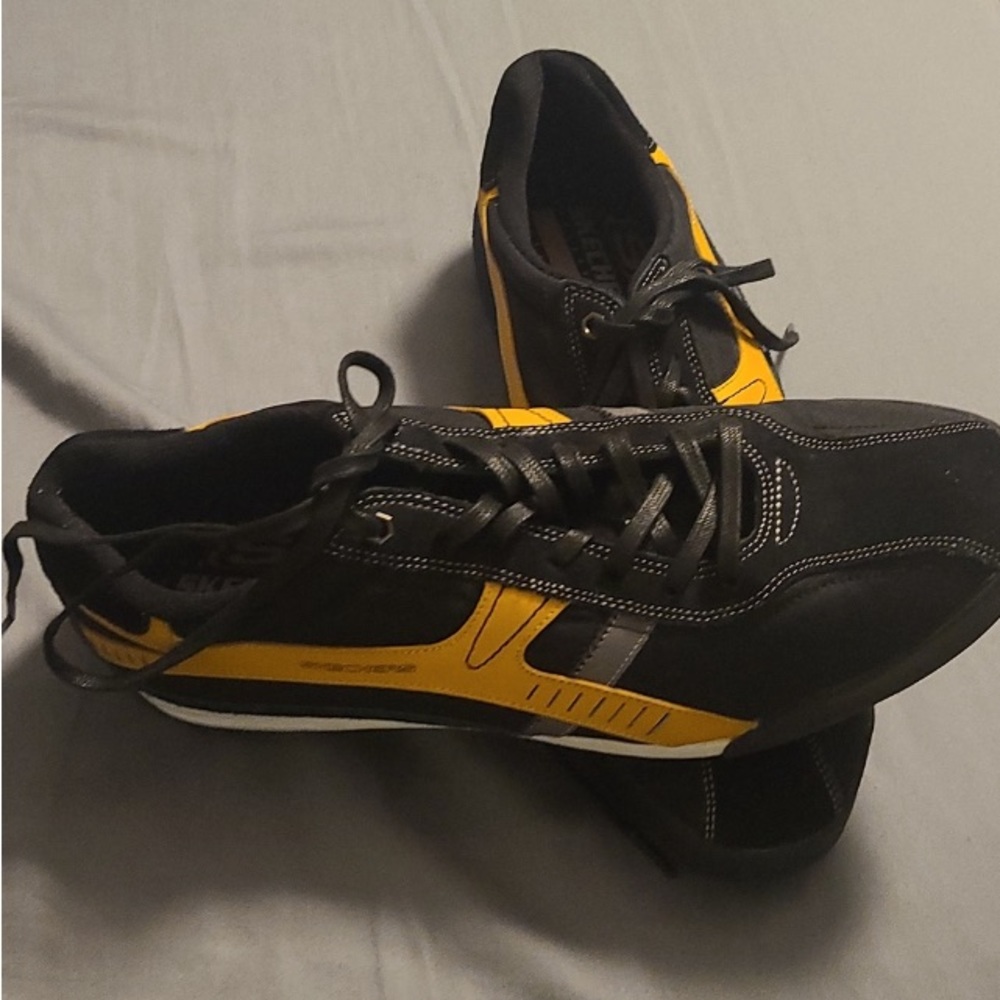 Skechers size 13 All Star Champion 1992 lace up shoes.
